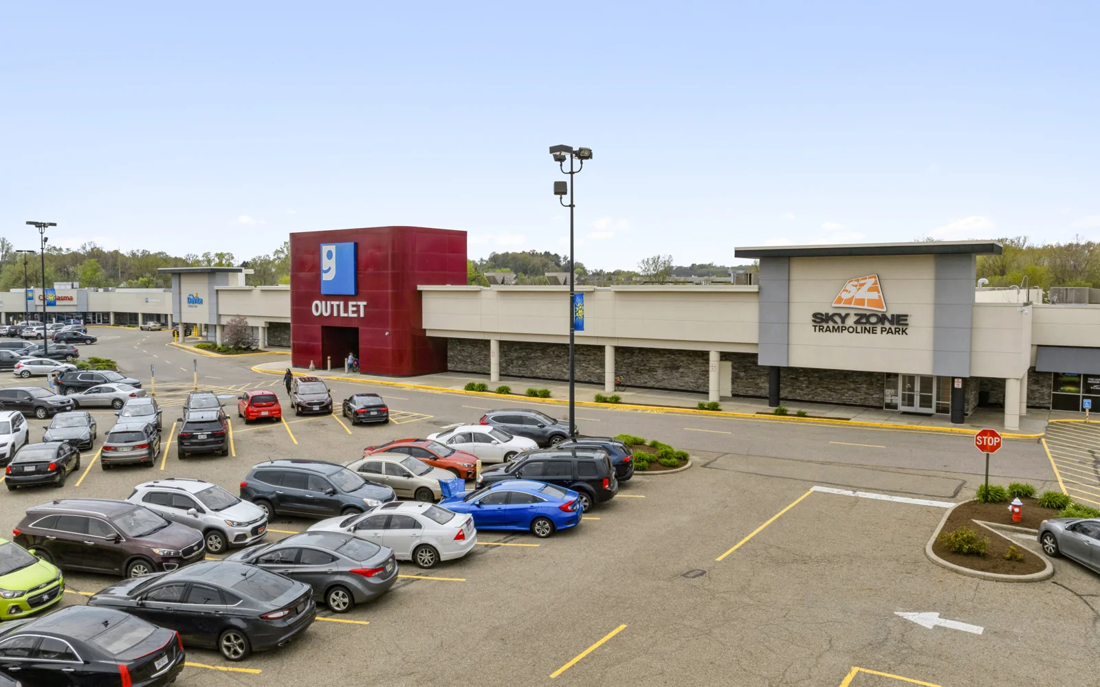 Springbrook Plaza — Lease in Canton, OH, photo 4 of 7