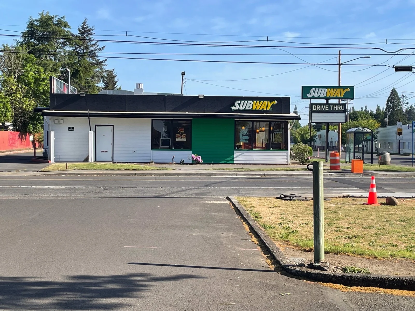 Subway — Sale in Portland, OR, photo 1 of 3