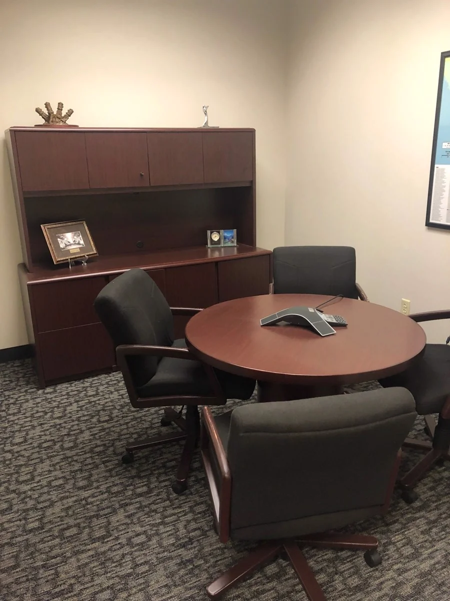 FOR SUBLEASE - OFFICE SPACE LARGE UNIT AVAILABLE - photo 2 - Hudson, OH