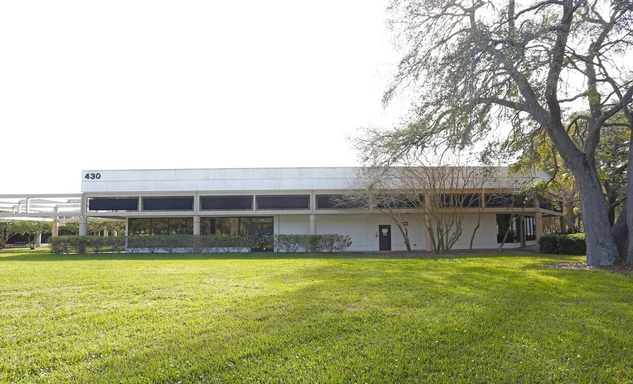 Office in Clearwater, FL — Lease in Clearwater, FL, photo 2 of 3