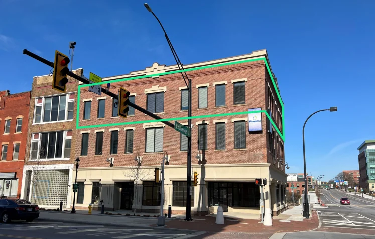 Office in Akron, OH - photo 1 - Akron, OH
