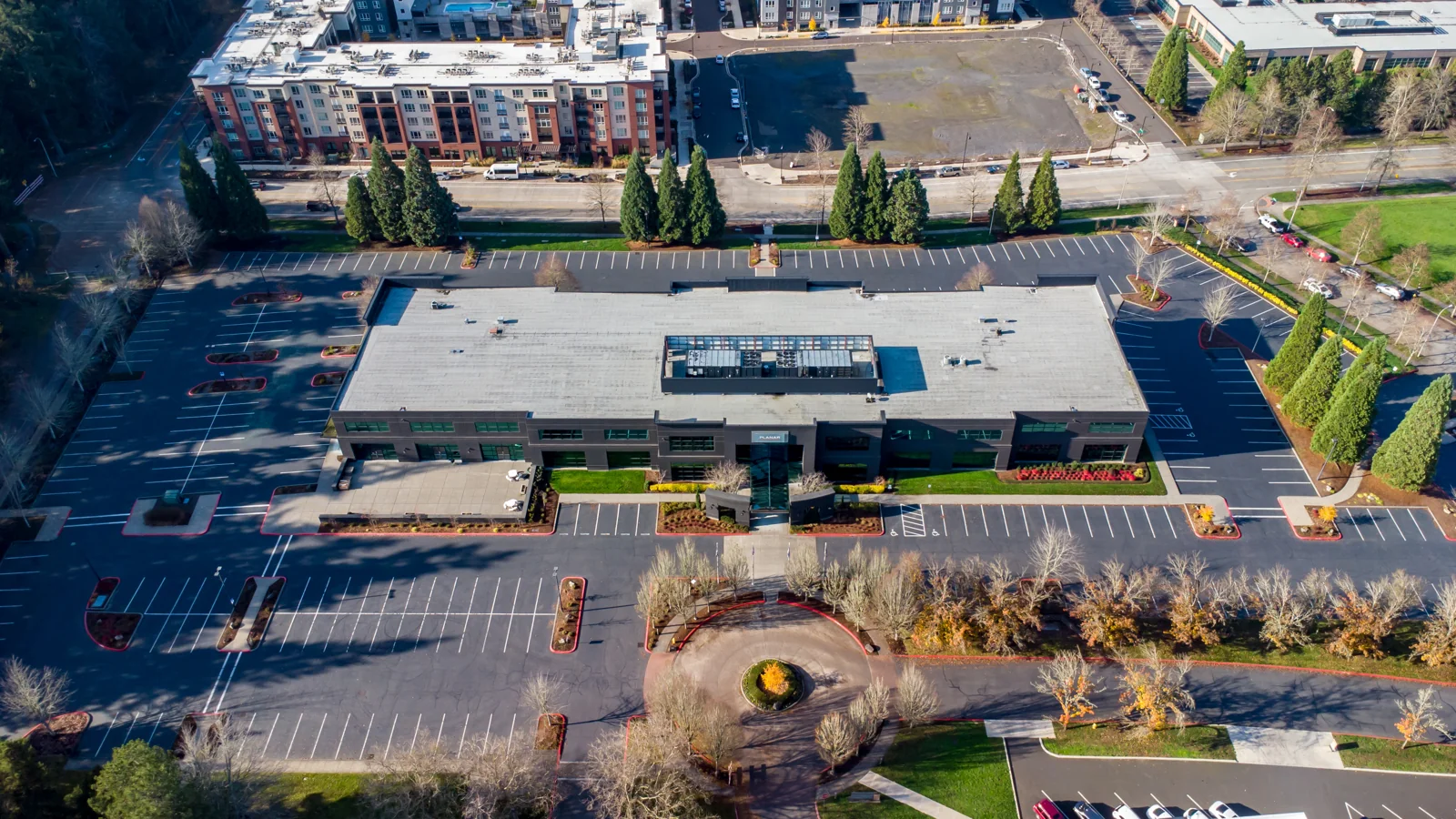 1195 NW Compton Dr — Lease in Hillsboro, OR, photo 2 of 6