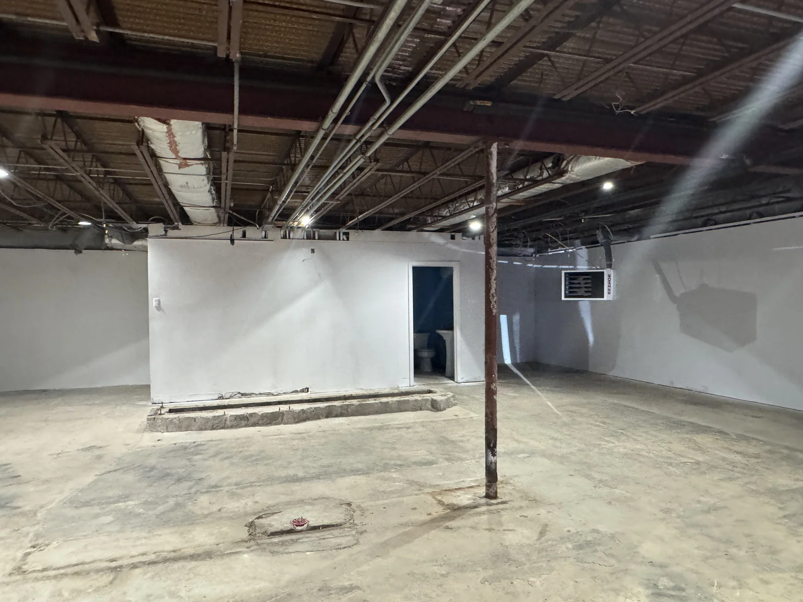 Grand Marketplace — Lease in Akron, OH, photo 4 of 5
