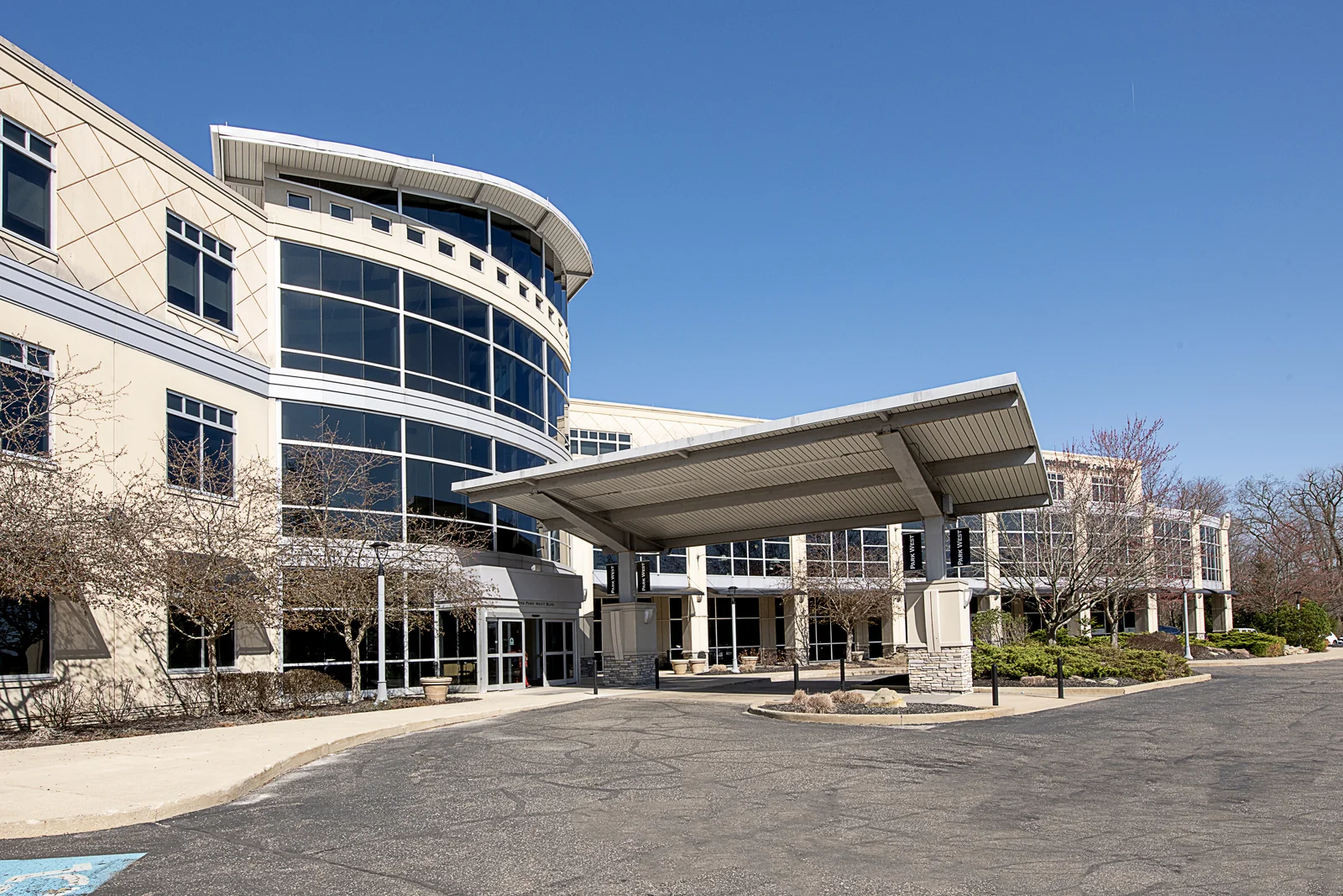 One Park West — Lease in Akron, OH, photo 6 of 8