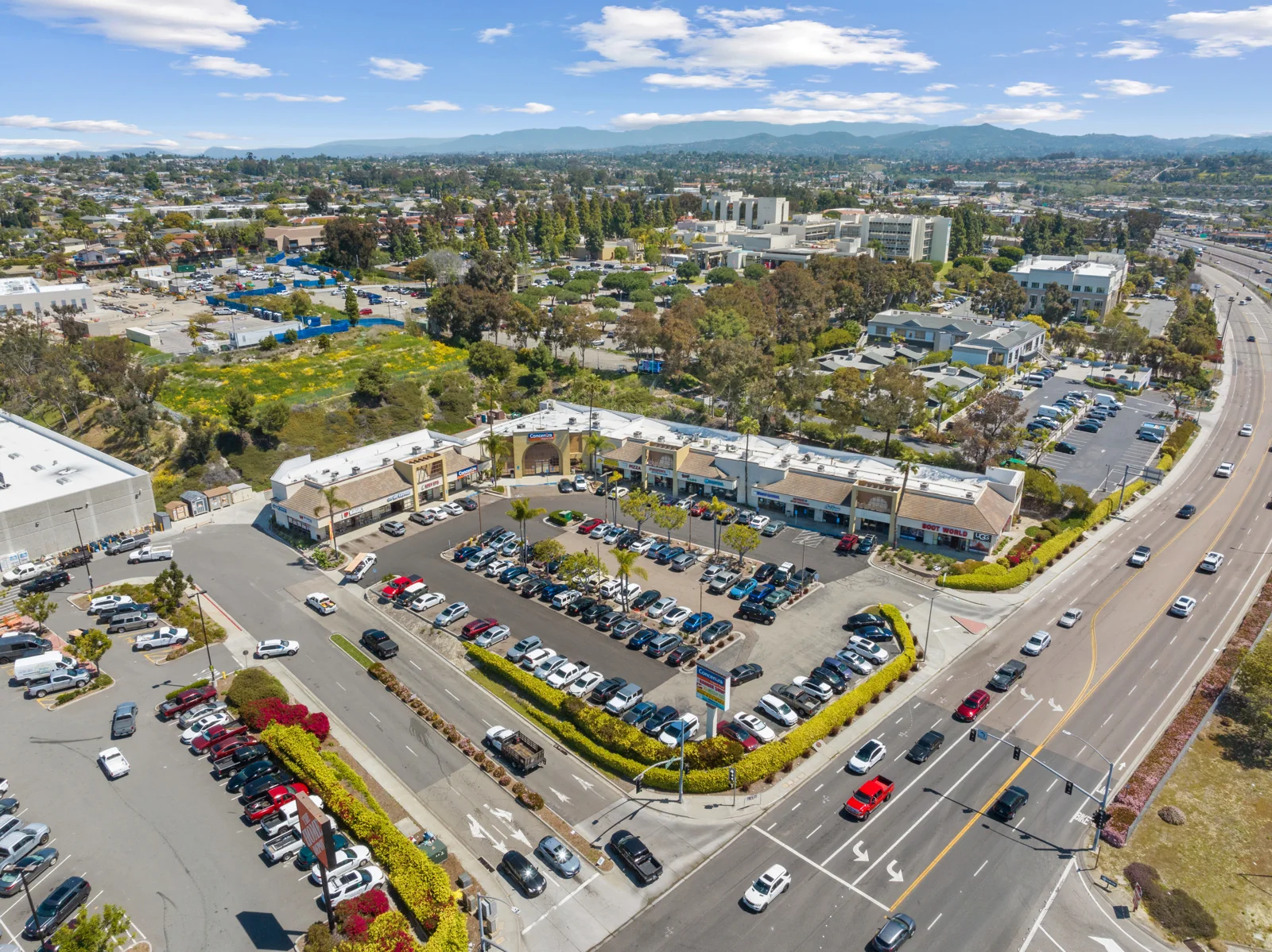 Retail in Oceanside, CA - retail in Oceanside, CA