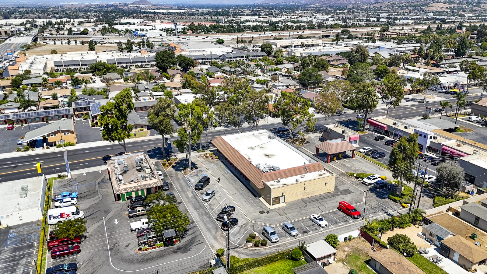 Retail in Corona, CA — Sale in Corona, CA, photo 4 of 4