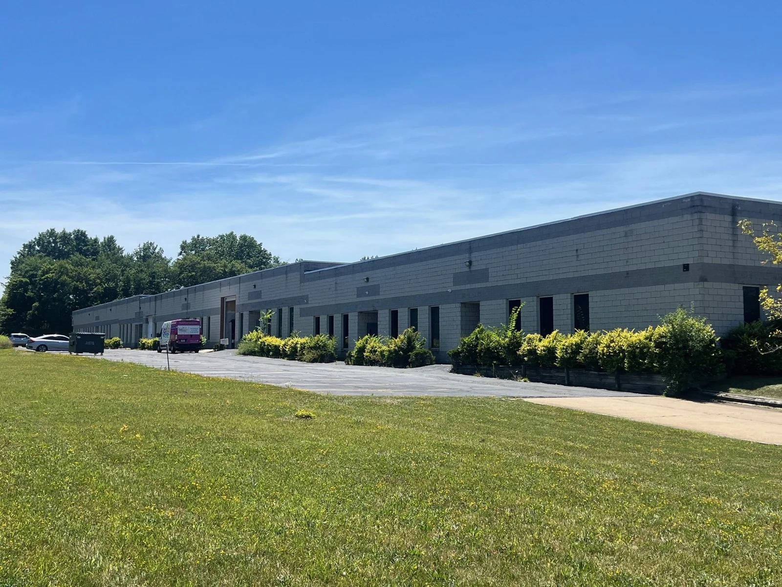 FLEX SPACE MULTIPLE UNITS AVAILABLE - photo 1 - Maple Heights, OH