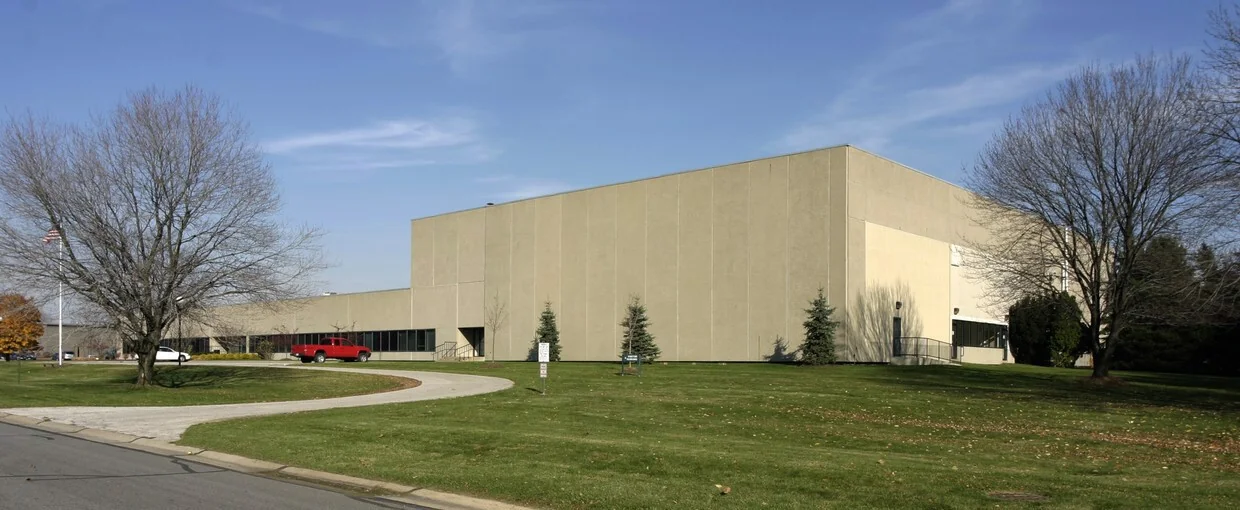 7887 Hub Parkway, Valley View Available for Sublease — Lease in Valley View, OH, photo 2 of 8