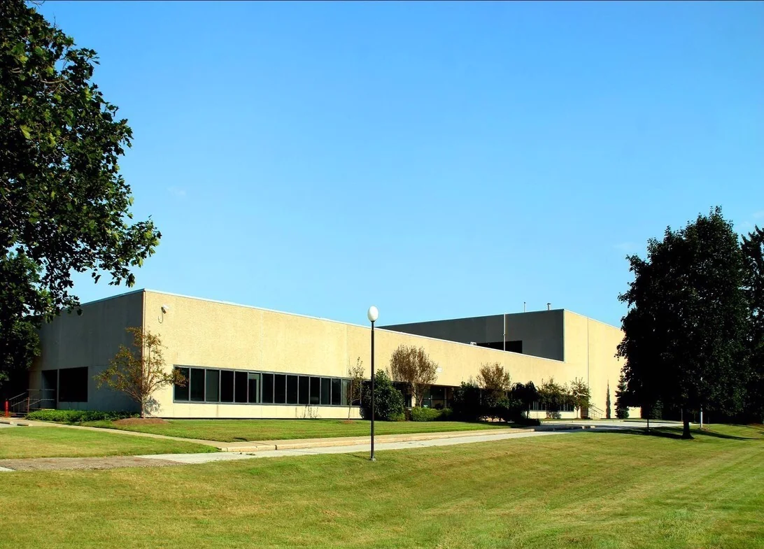 7887 Hub Parkway, Valley View Available for Sublease — Lease in Valley View, OH, photo 3 of 8