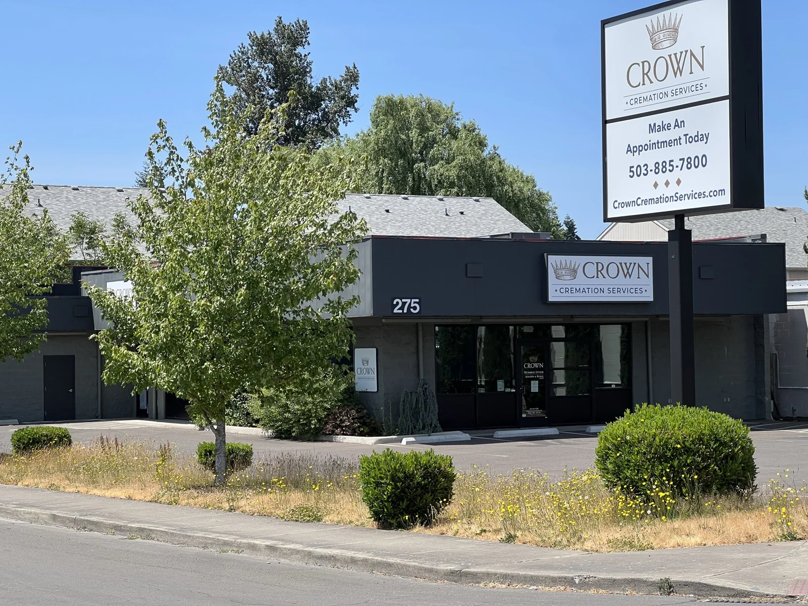 Crown Memorial — Sale in Salem, OR, photo 2 of 7