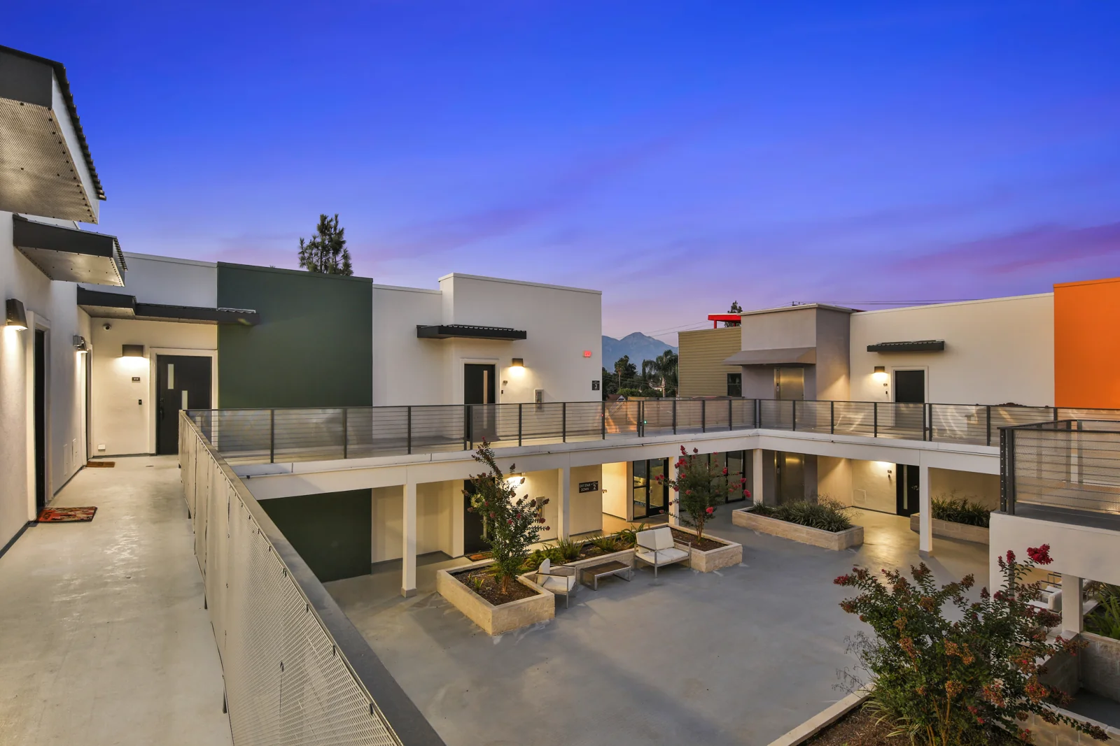 Property in Unknown, XX - photo 6 - Pomona, CA
