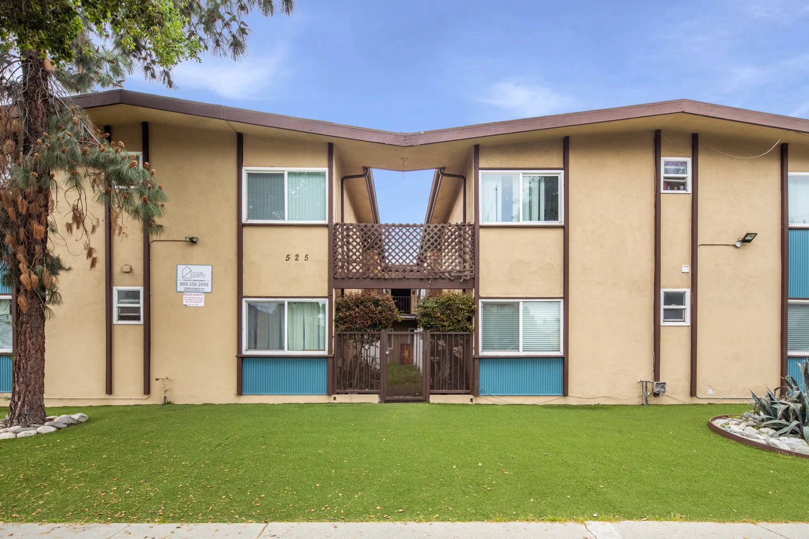 Multifamily in Azusa, CA — Sale in Azusa, CA, photo 6 of 8