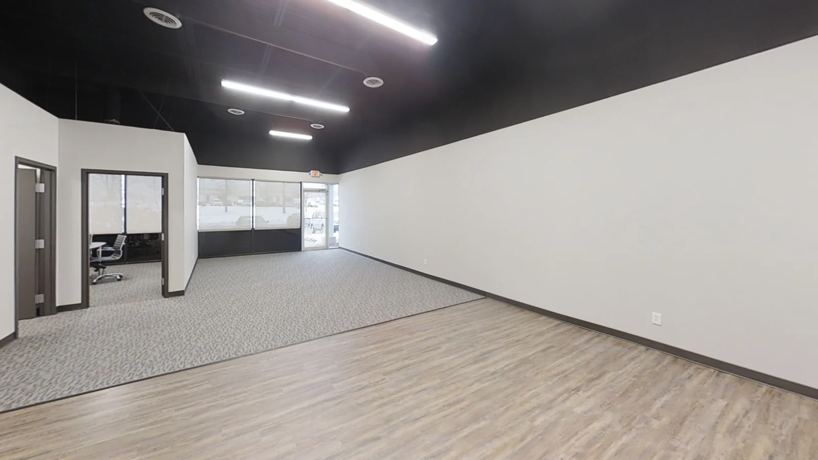 Valley Tech — Lease in Valley View, OH, photo 5 of 8