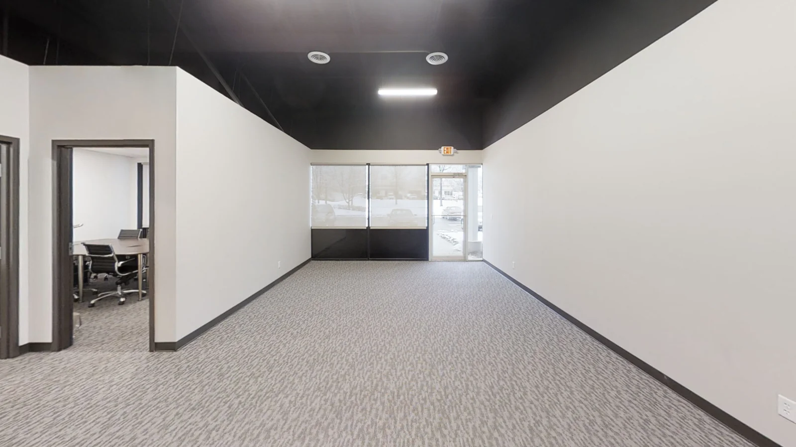 Valley Tech — Lease in Valley View, OH, photo 6 of 8