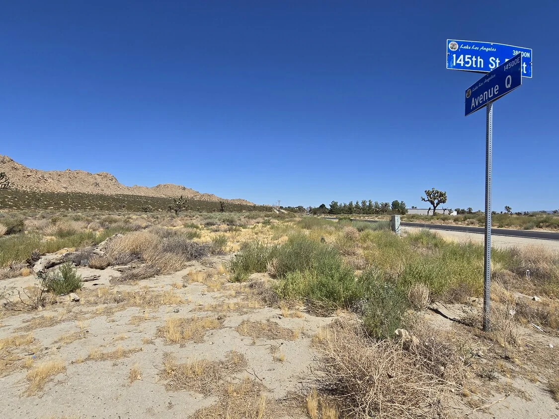 Land in Palmdale, CA — Sale in Palmdale, CA, photo 7 of 8