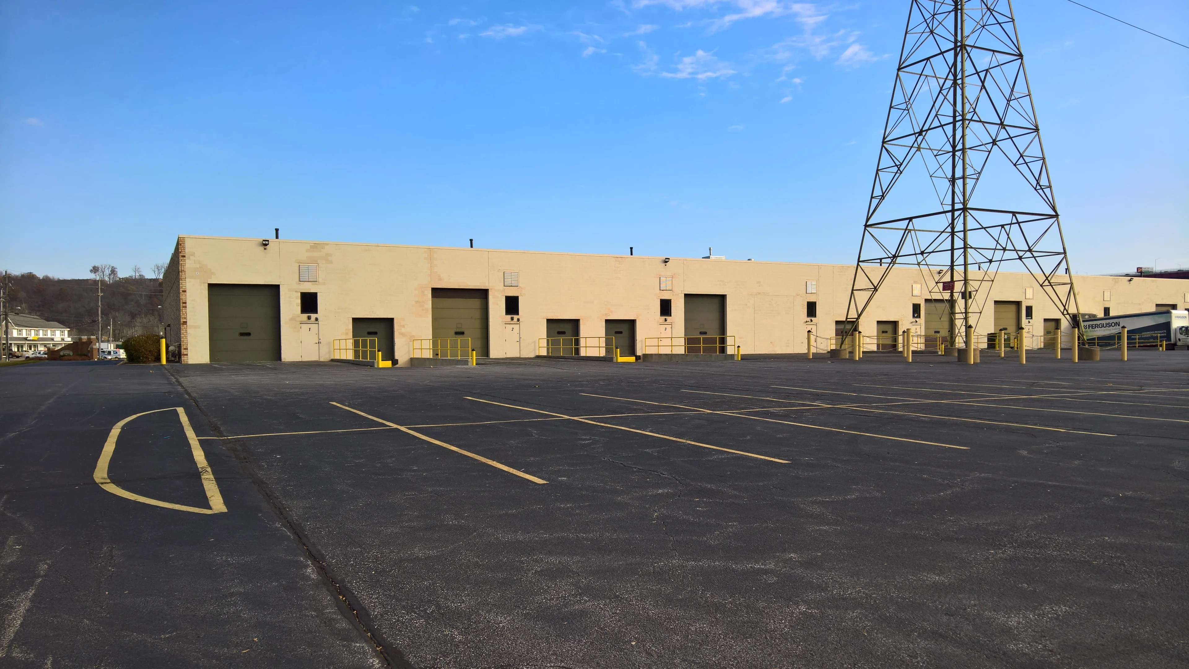 FlexIndustrial in Valley View, OH — Lease in Valley View, OH, photo 4 of 6