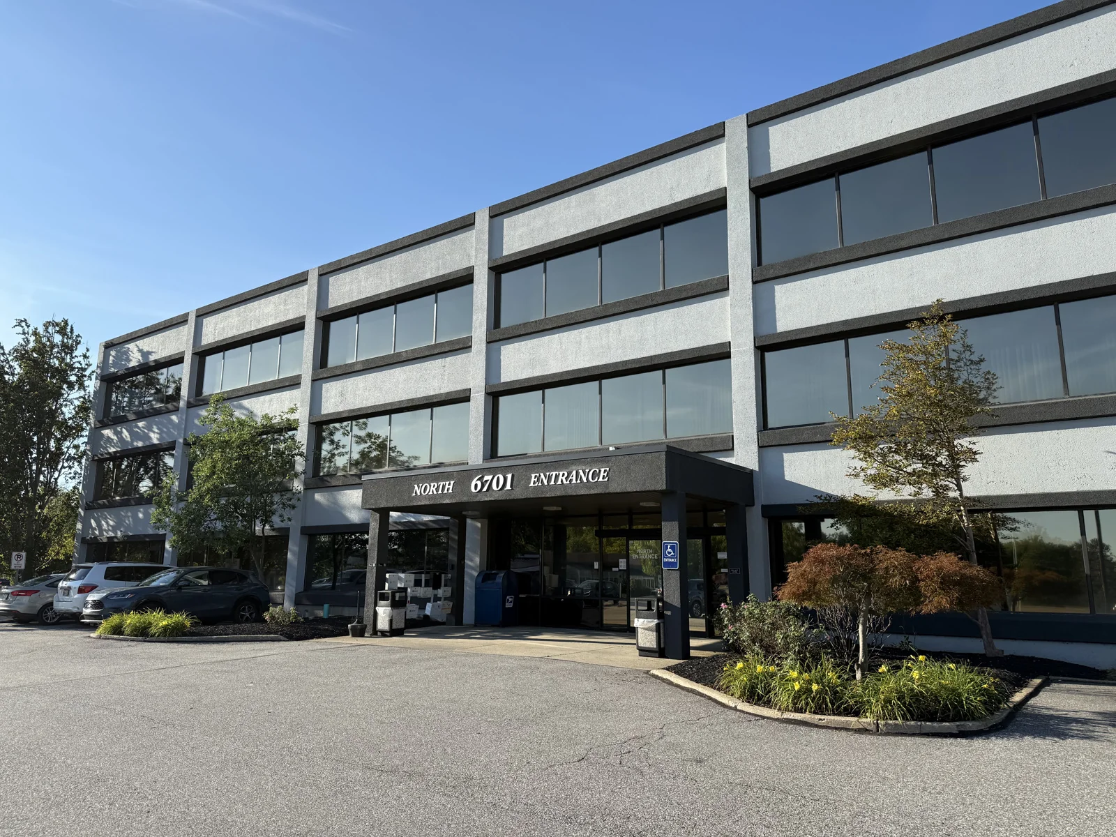 Rockside Medical Center — Lease in Independence, OH, photo 1 of 8