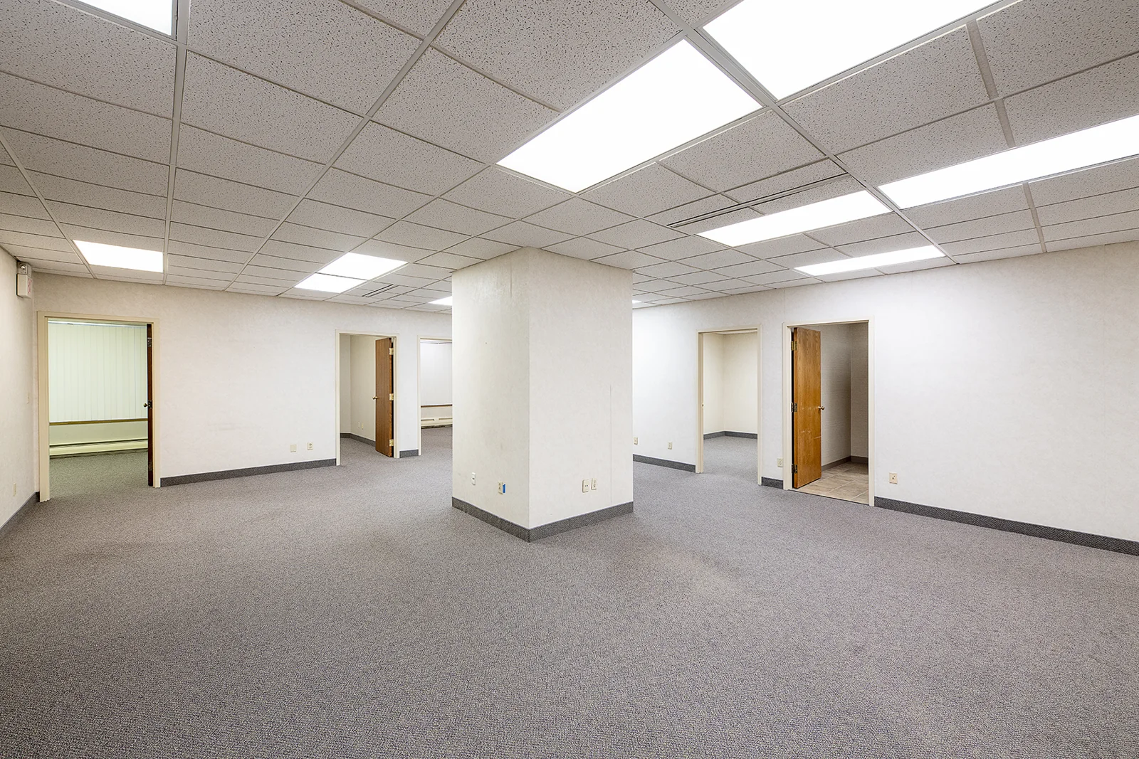Rockside Medical Center — Lease in Independence, OH, photo 4 of 8