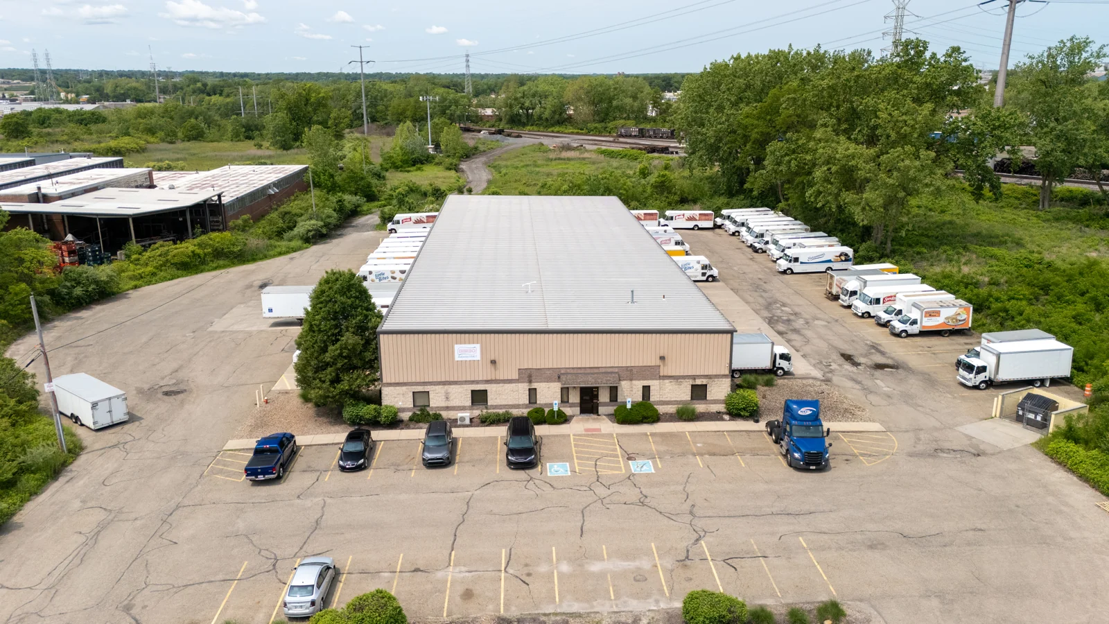 OFFICE/FLEX SPACE FOR LEASE - photo 4 - Cleveland, OH