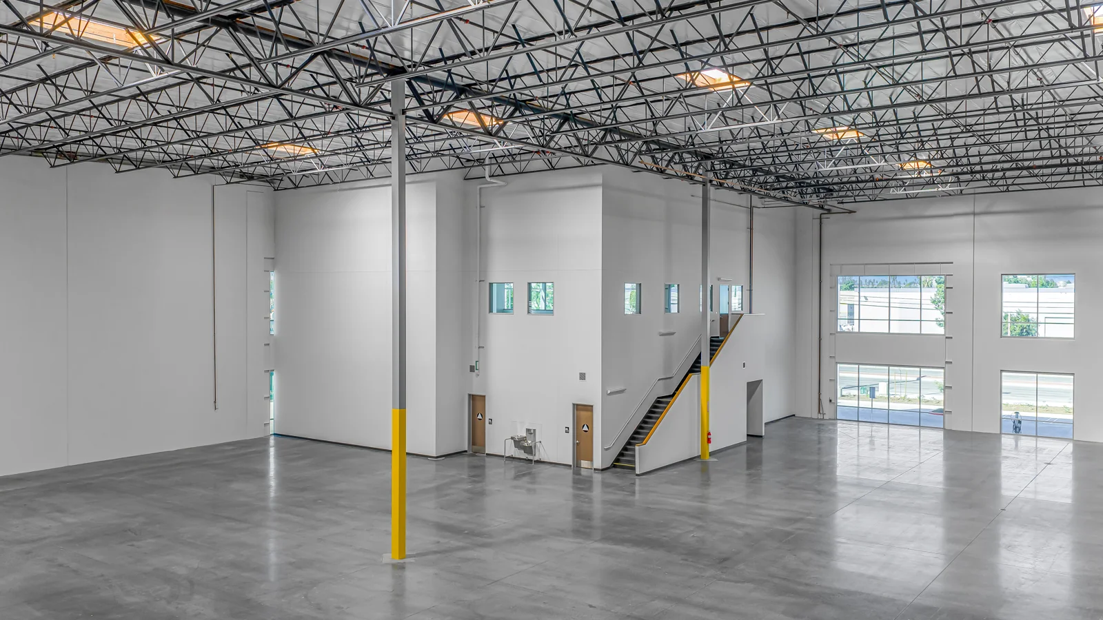 Dyer Distribution Center - photo 3 - Santa Ana, CA