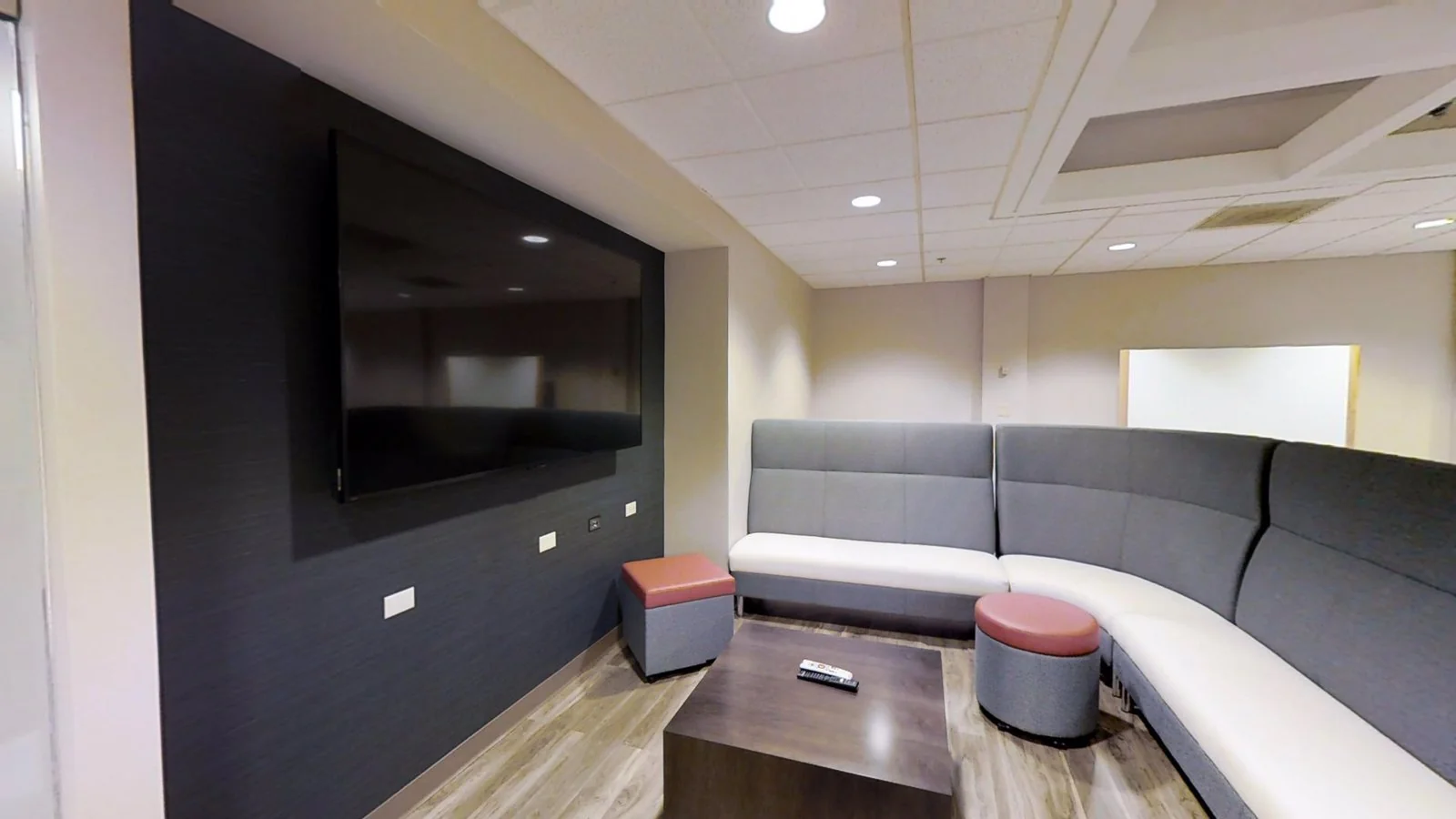 Oak Tree Place - Sublease - photo 7 - Independence, OH
