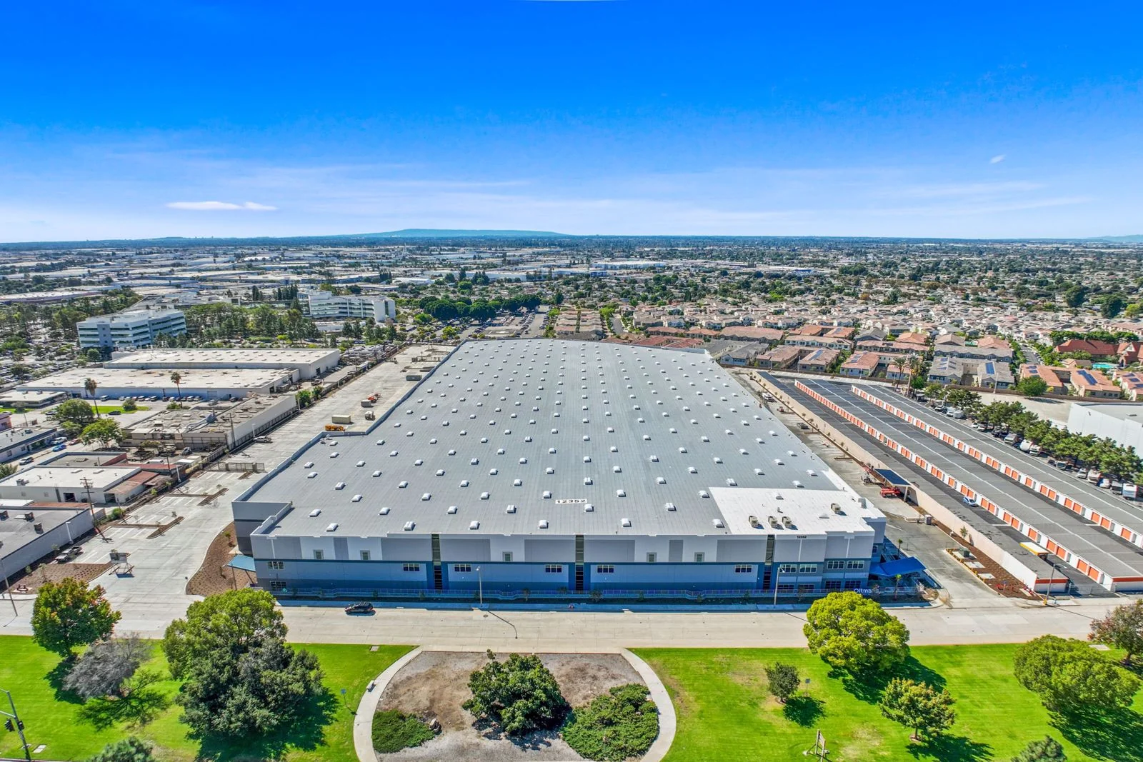 Whittier Boulevard Business Center — Lease in Whittier, CA, photo 6 of 7