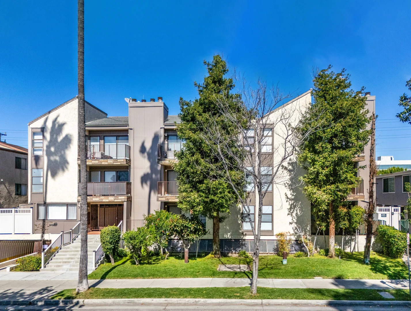 Property in Unknown, XX - photo 1 - Glendale, CA