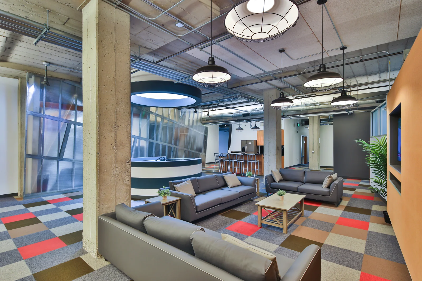 Office in Burbank, CA — Sale in Burbank, CA, photo 3 of 6