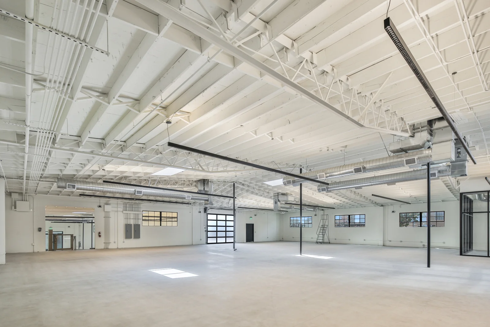 Prime Industrial Flex - Burbank Tech Corridor — Sale in Burbank, CA, photo 5 of 8