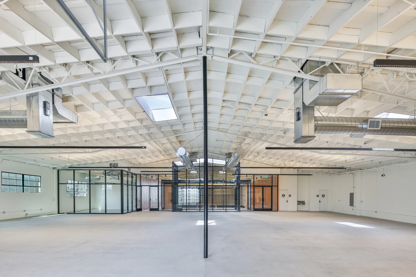 Prime Industrial Flex - Burbank Tech Corridor — Sale in Burbank, CA, photo 6 of 8