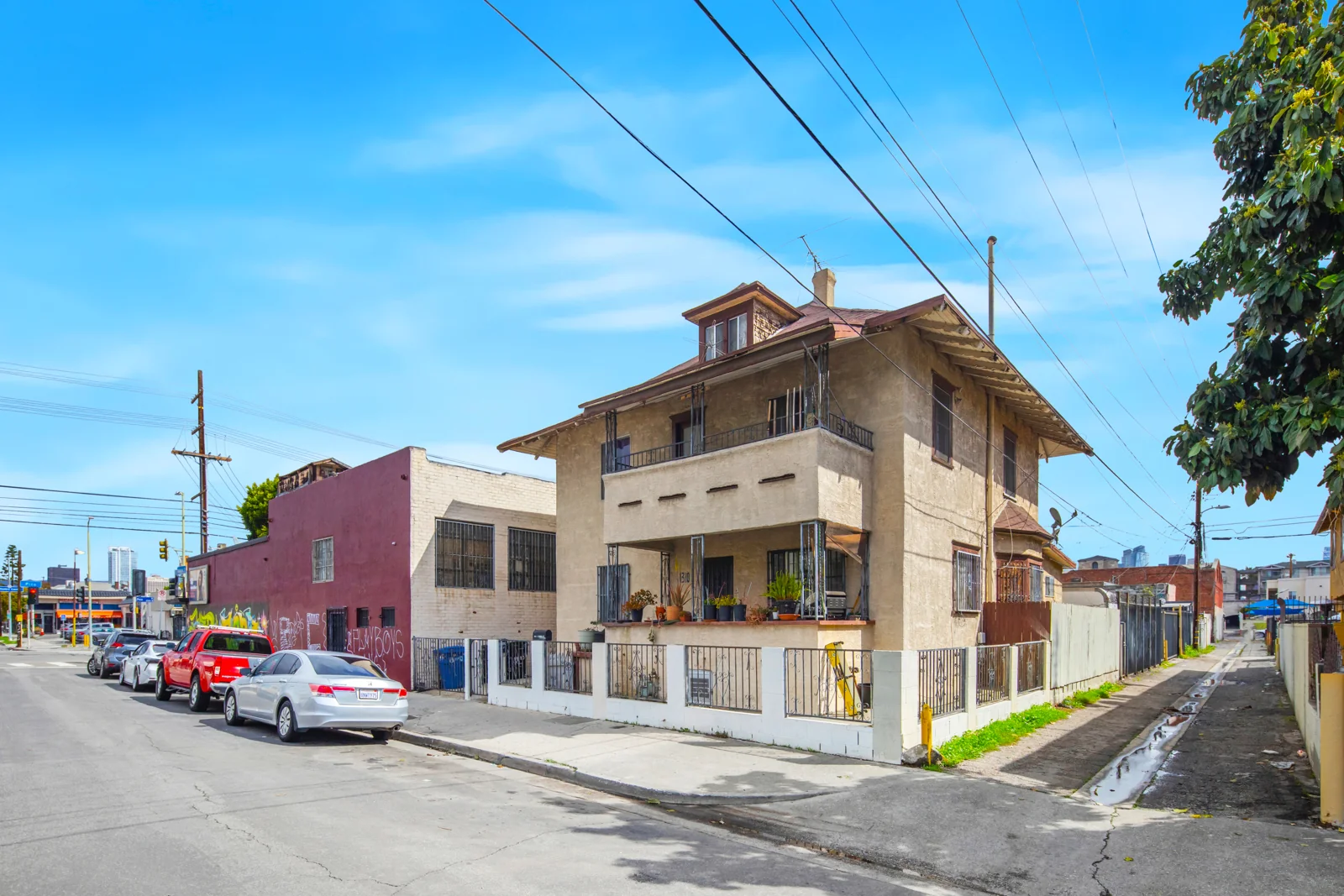 Property in Unknown, XX - photo 7 - Los Angeles, CA