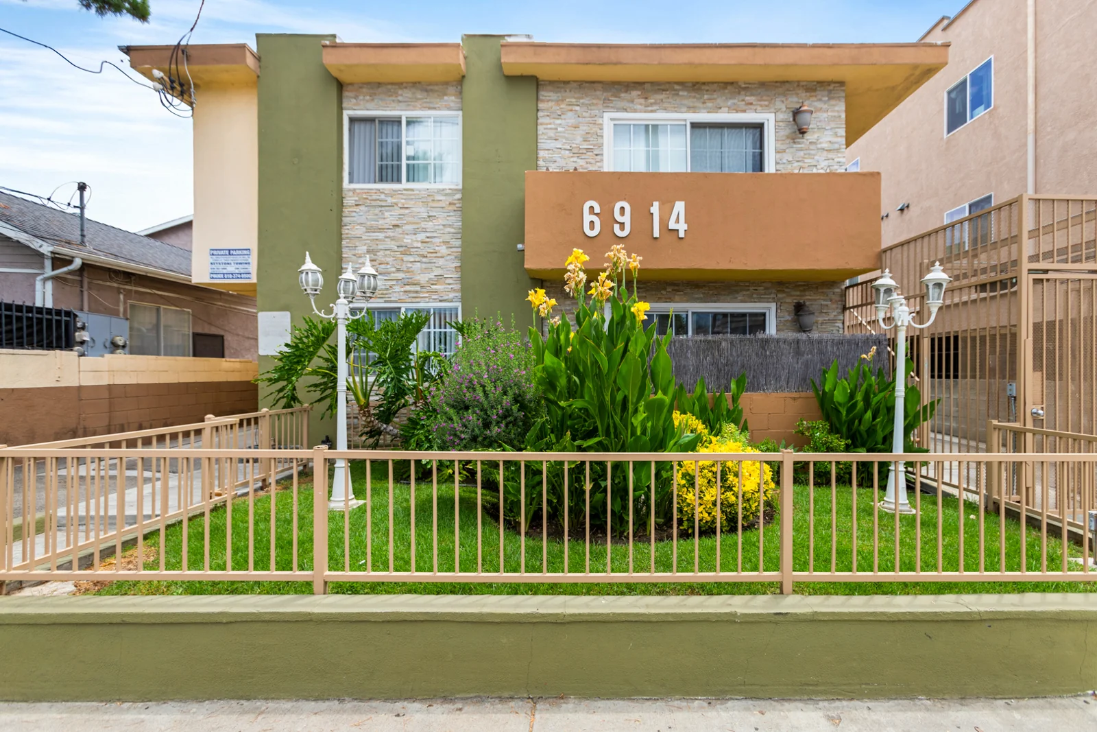 Multifamily in Van Nuys, CA — Sale in Van Nuys, CA, photo 3 of 5
