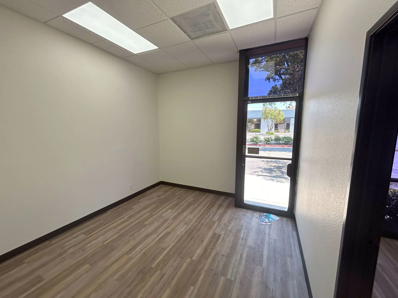 Property in Unknown, XX - photo 9 - Valencia, CA