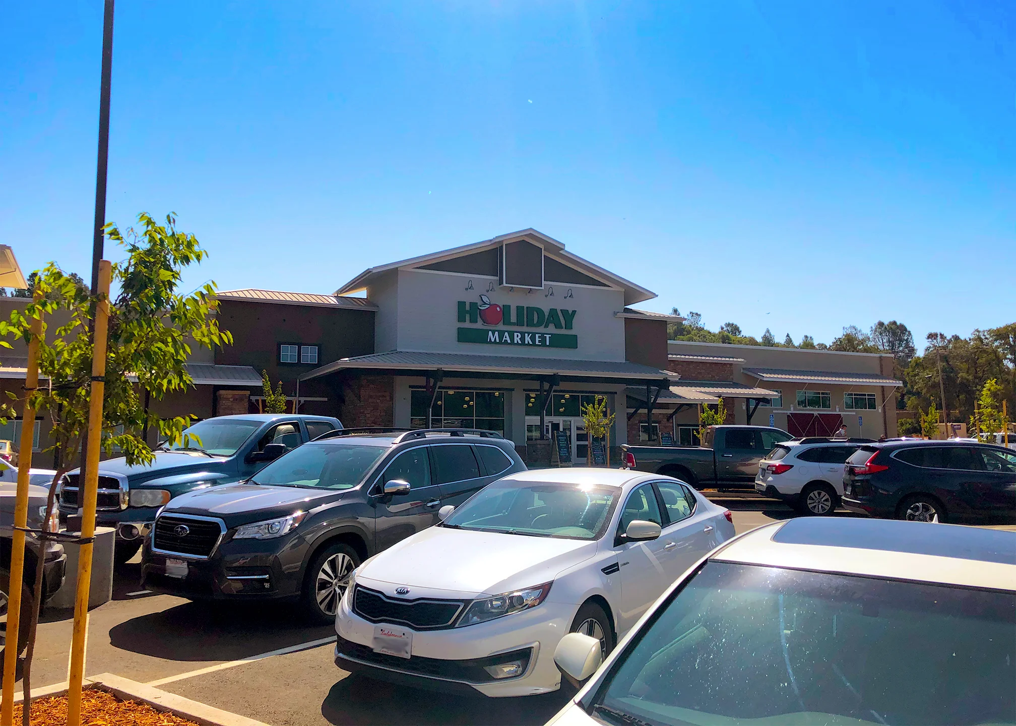 Higgins Marketplace - photo 3 - Auburn, CA