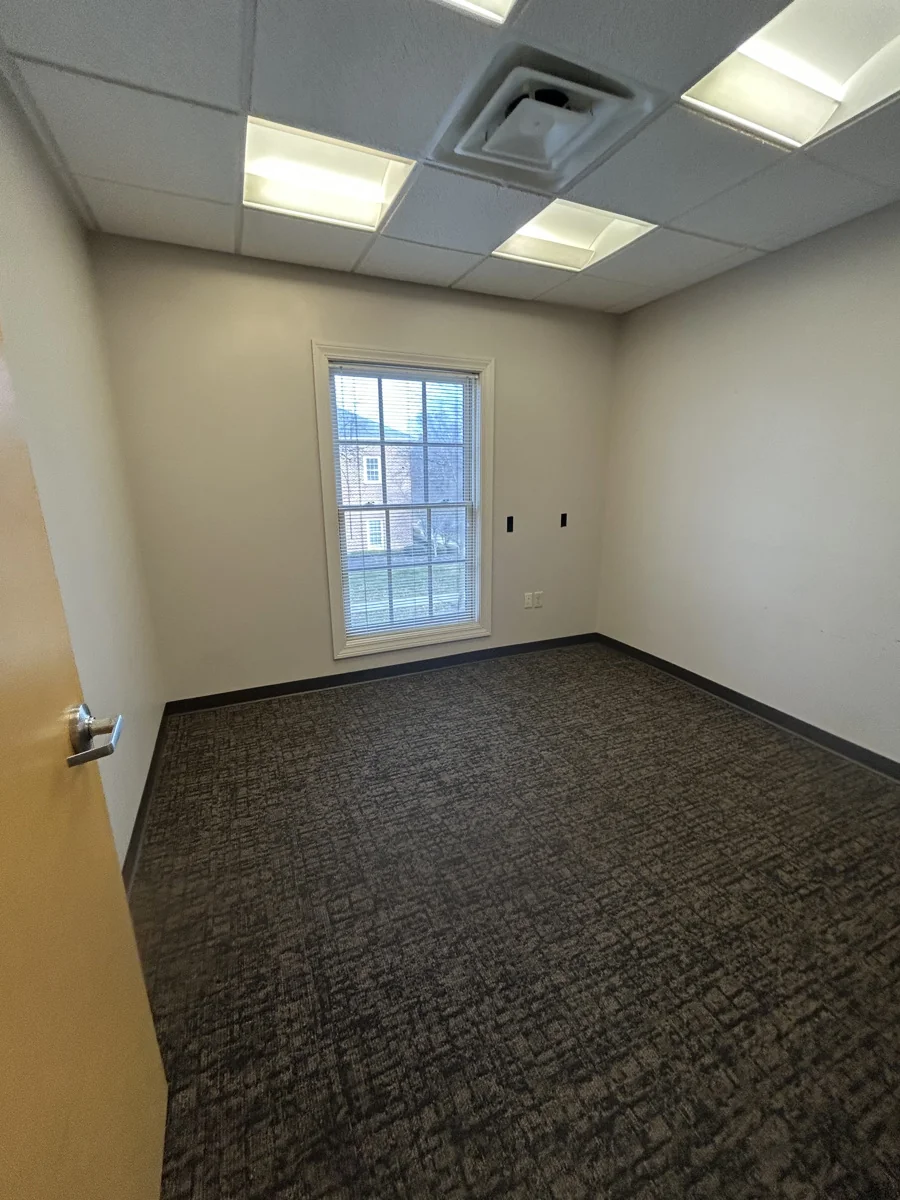 153 W Main Street — Lease in New Albany, OH, photo 5 of 7