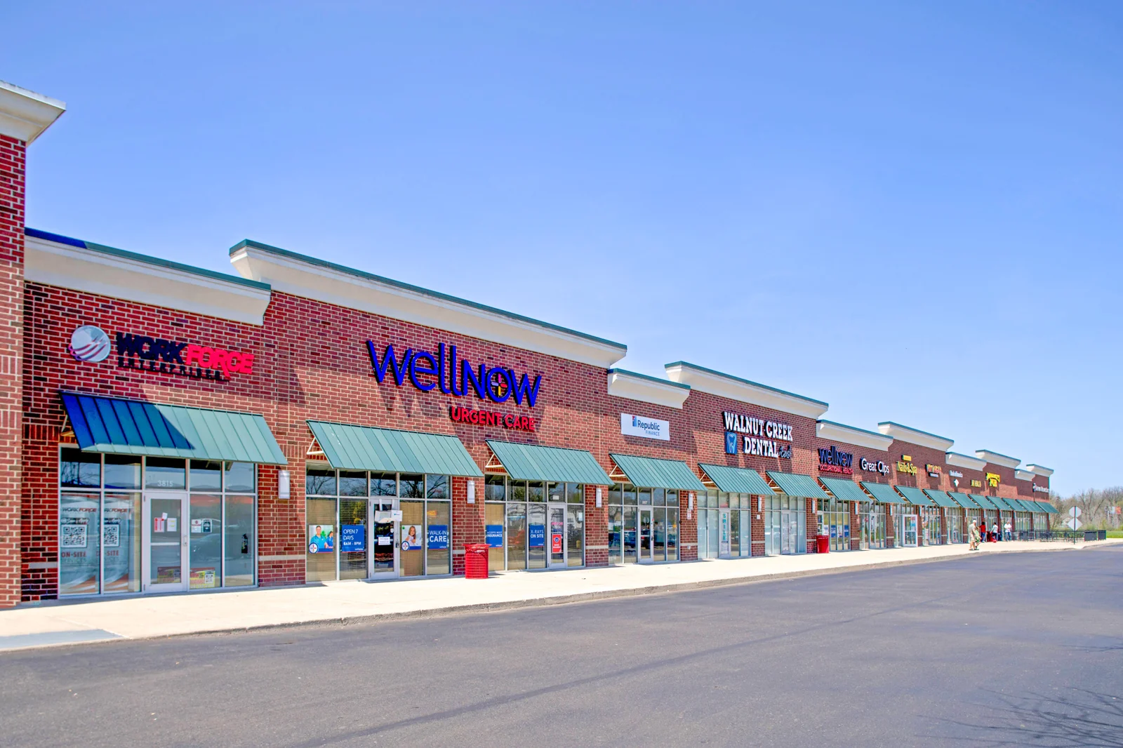 Walnut Creek Plaza — Lease in Groveport, OH, photo 2 of 3
