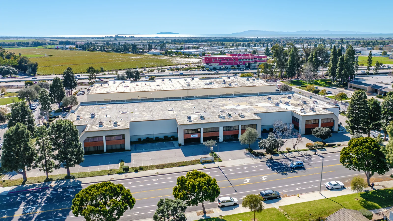 Walker Ralston Square — Sale in Ventura, CA, photo 3 of 8
