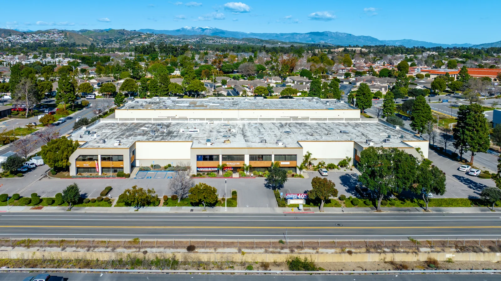 Walker Ralston Square — Sale in Ventura, CA, photo 5 of 8
