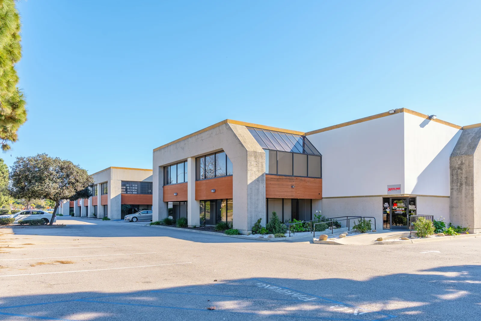 Walker Ralston Square — Sale in Ventura, CA, photo 7 of 8
