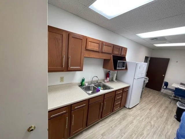 Healthcare in West Jefferson, OH — Lease in West Jefferson, OH, photo 3 of 8
