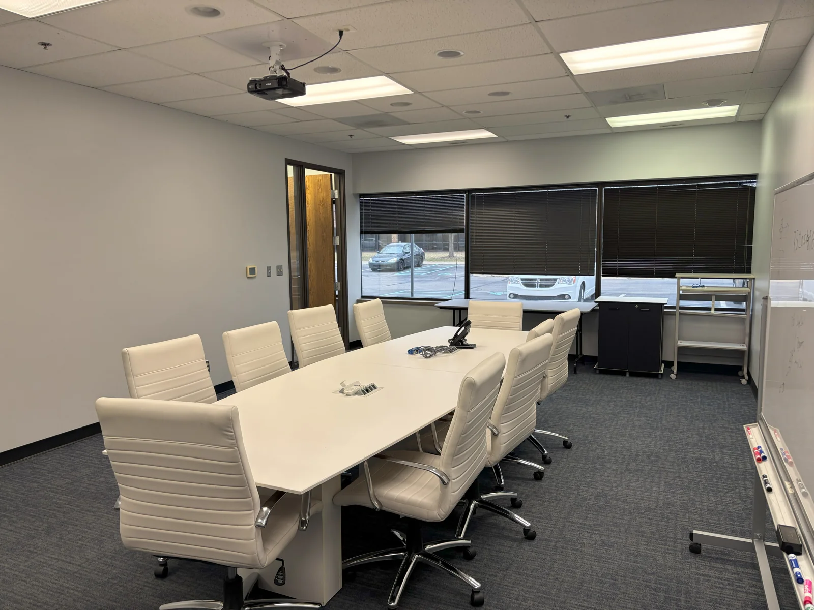 Office in Troy, MI — Lease in Troy, MI, photo 3 of 7