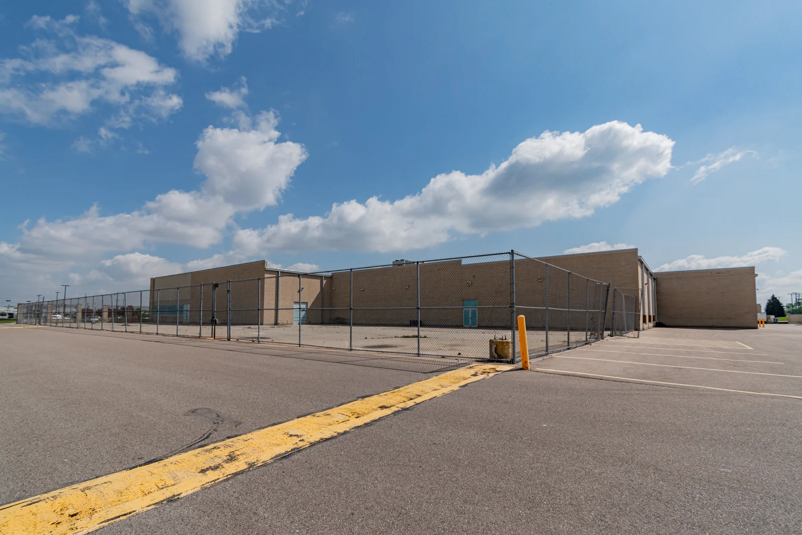 Kroger Marketplace - photo 3 - Southgate, MI