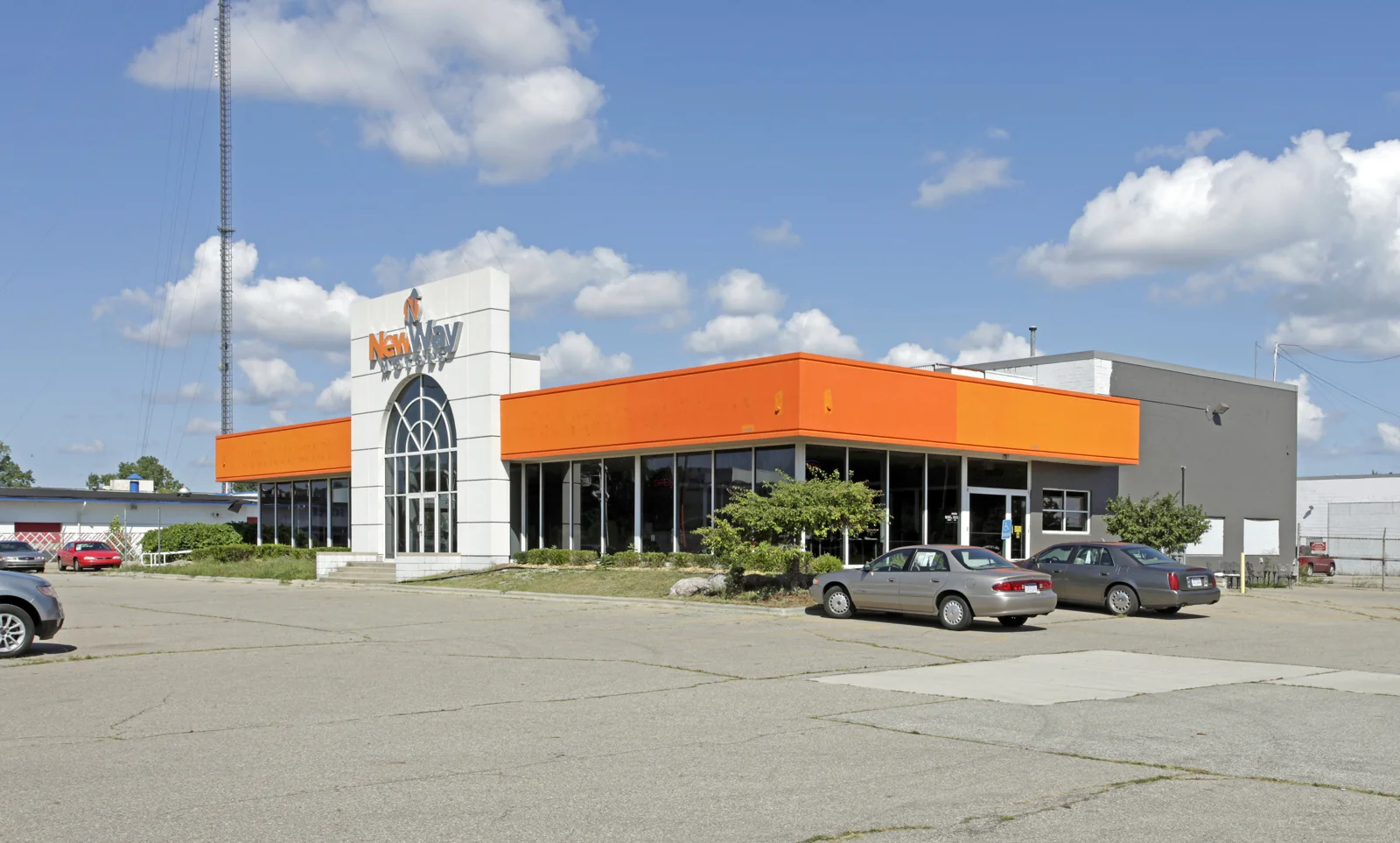 10500 W 8 Mile Rd