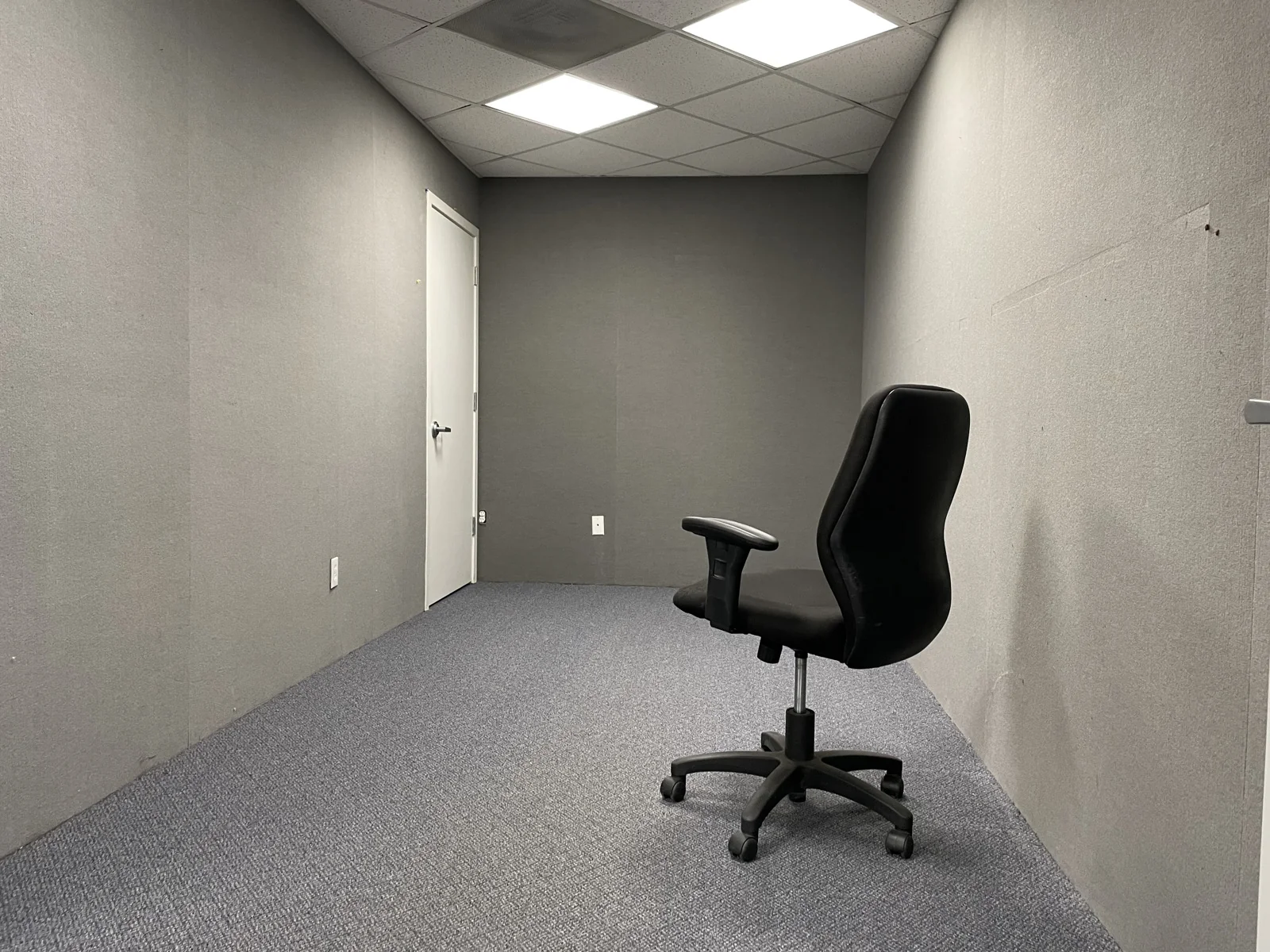 Office in Southfield, MI — Lease in Southfield, MI, photo 3 of 5