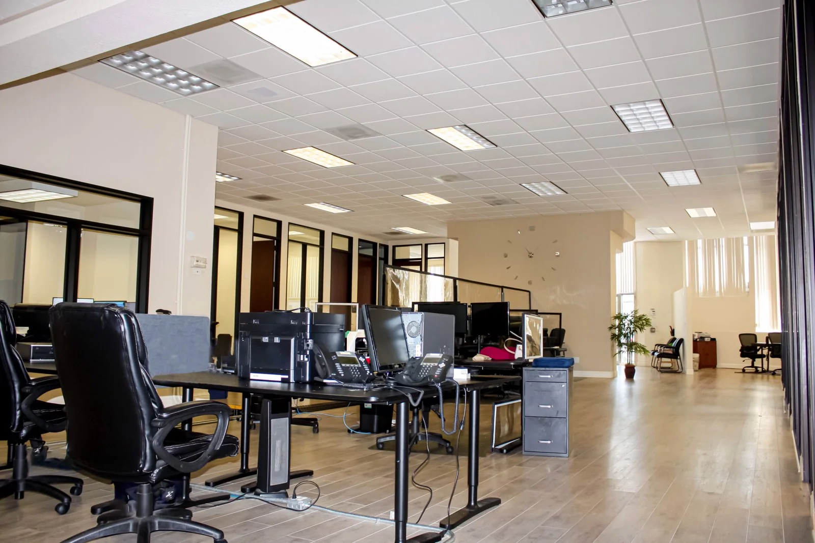 Office in Rodeo, CA — Sale in Rodeo, CA, photo 4 of 8