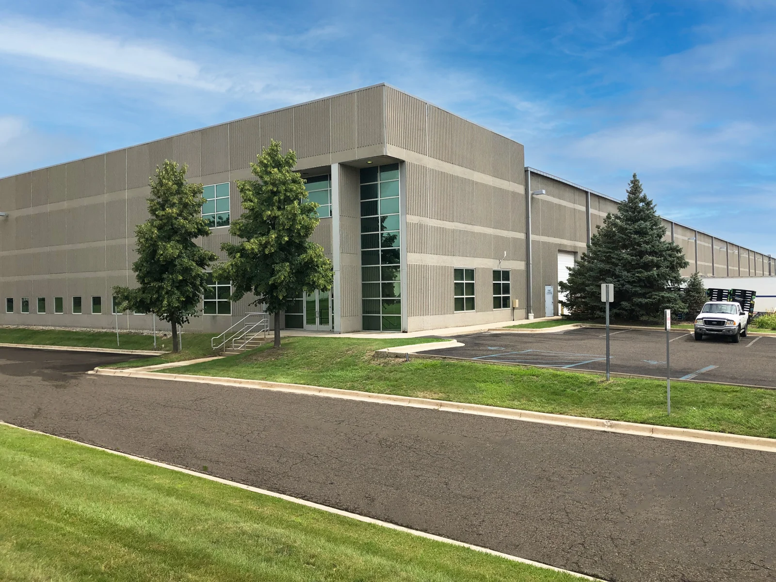 10049 Harrison Road — Lease in Romulus, MI, photo 1 of 1