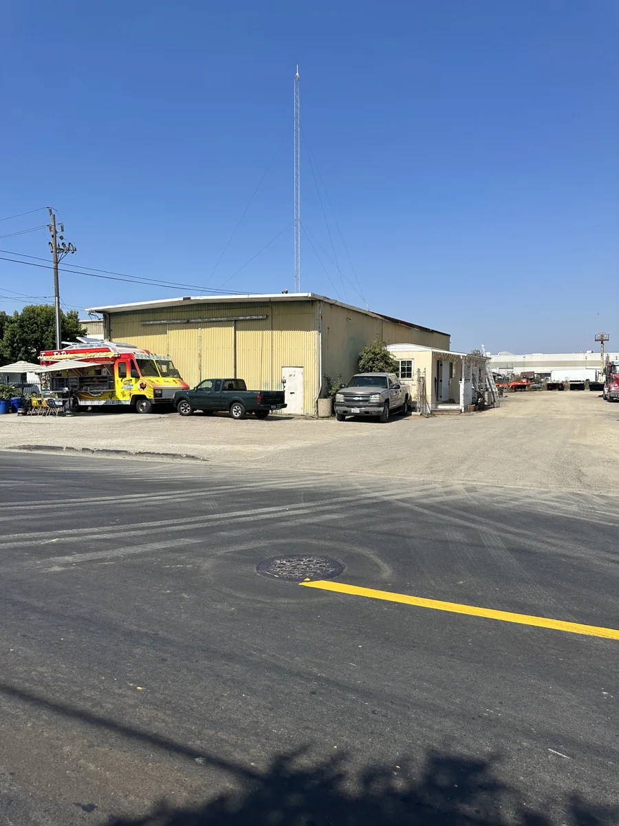 Office in Hayward, CA — Sale in Hayward, CA, photo 2 of 5