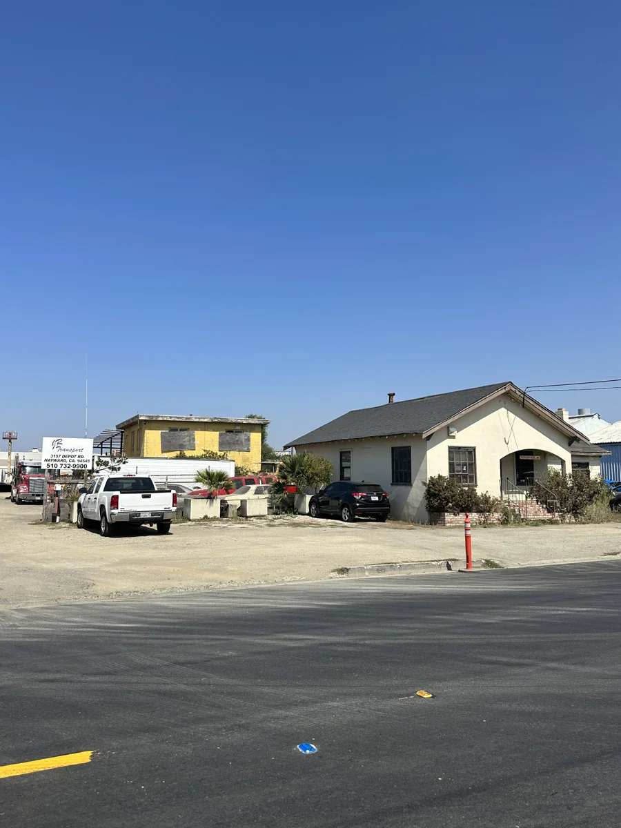 Office in Hayward, CA — Sale in Hayward, CA, photo 3 of 5