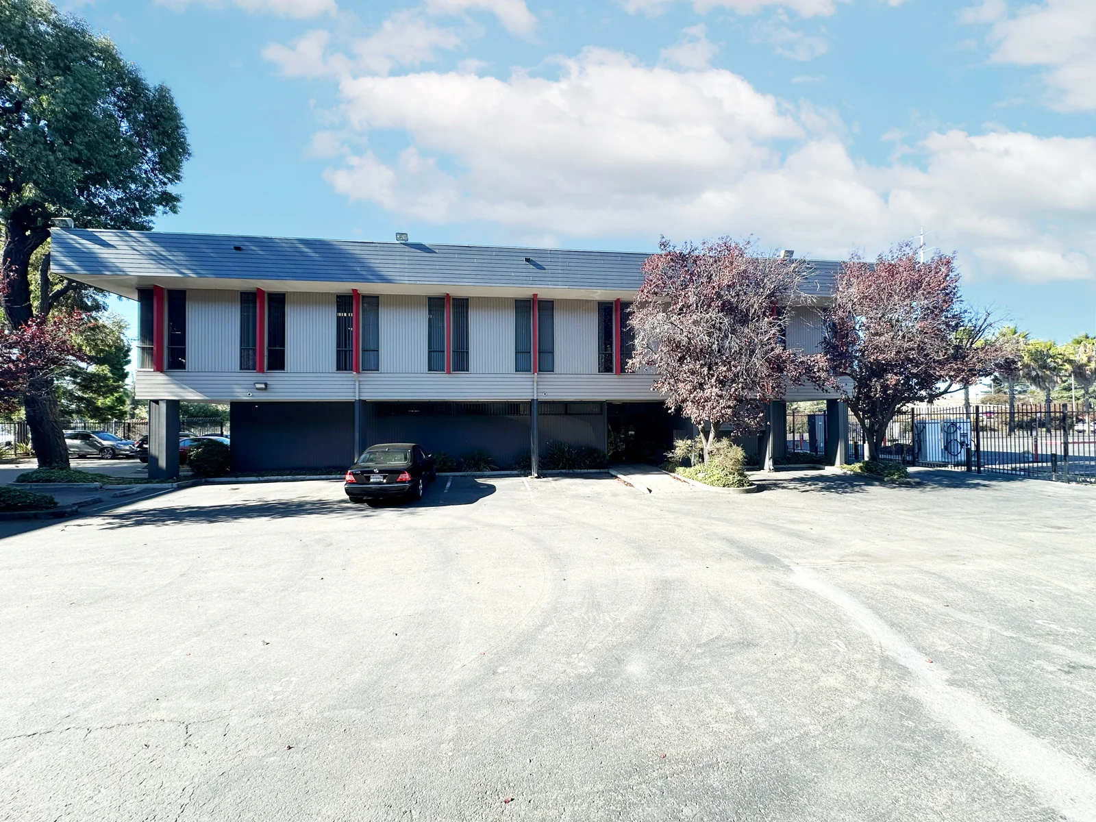 Office in Oakland, CA — Sale in Oakland, CA, photo 2 of 2