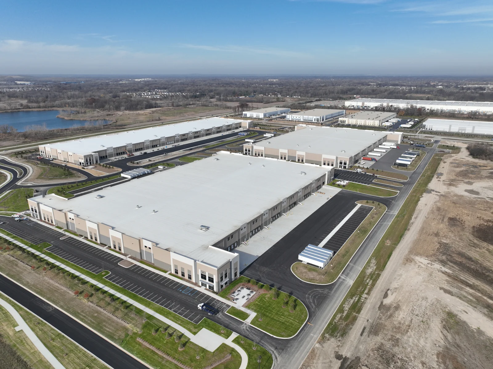 Romulus Trade Center — Lease in Romulus, MI, photo 3 of 8